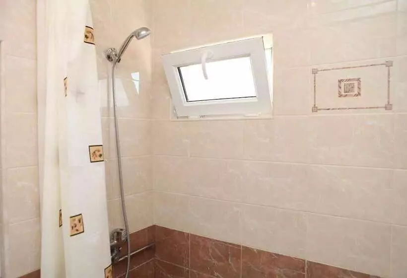 Aamiaismajoitus (B&B) Guest House Dilijan Orran