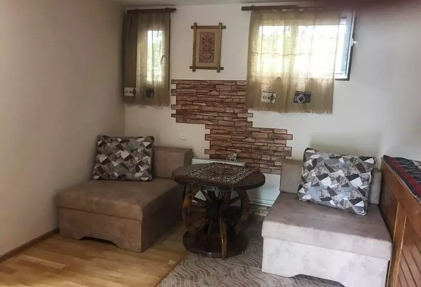 Aamiaismajoitus (B&B) Guest House Dilijan Orran