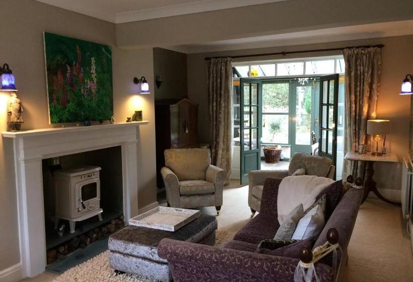 Bed and Breakfast Millwood Lodge