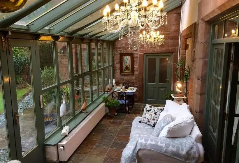 Aamiaismajoitus (B&B) Millwood Lodge