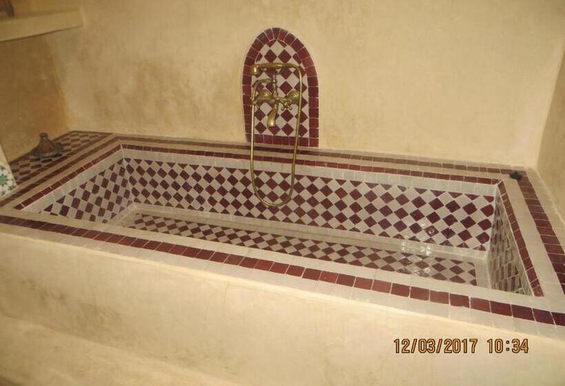 مبيت وإفطار Riad Gloria