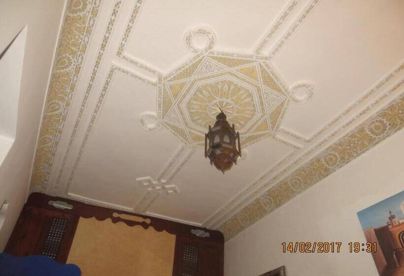 مبيت وإفطار Riad Gloria