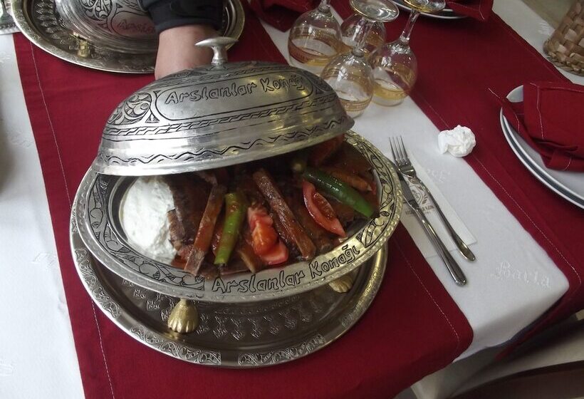 Otel Arslanlar Konağı