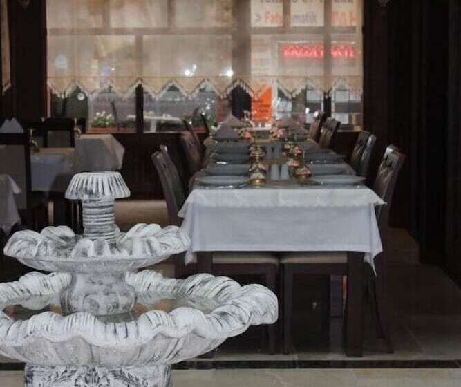 Otel Arslanlar Konağı