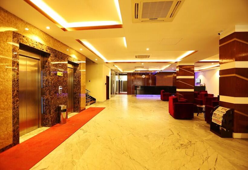 هتل Royal Beach Resort