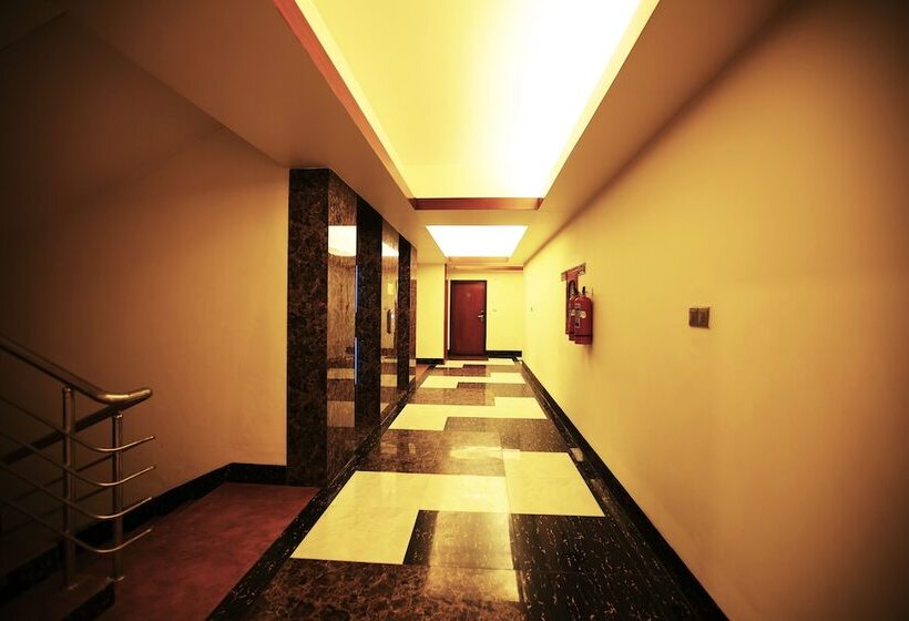 هتل Royal Beach Resort