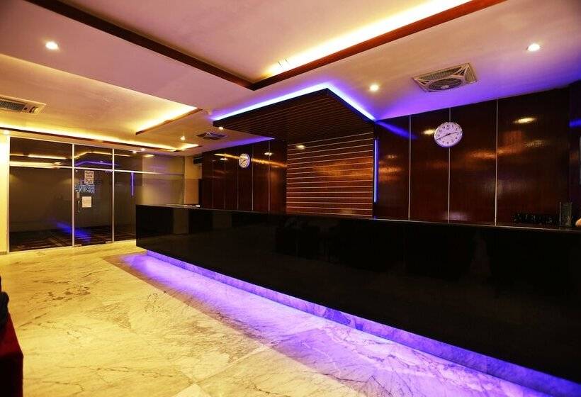 هتل Royal Beach Resort