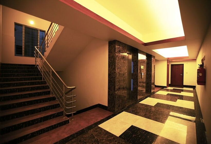 هتل Royal Beach Resort