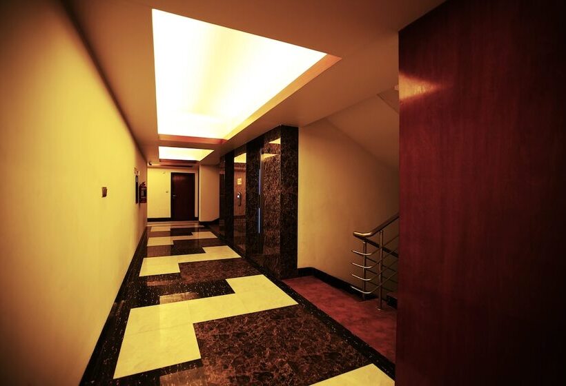 هتل Royal Beach Resort