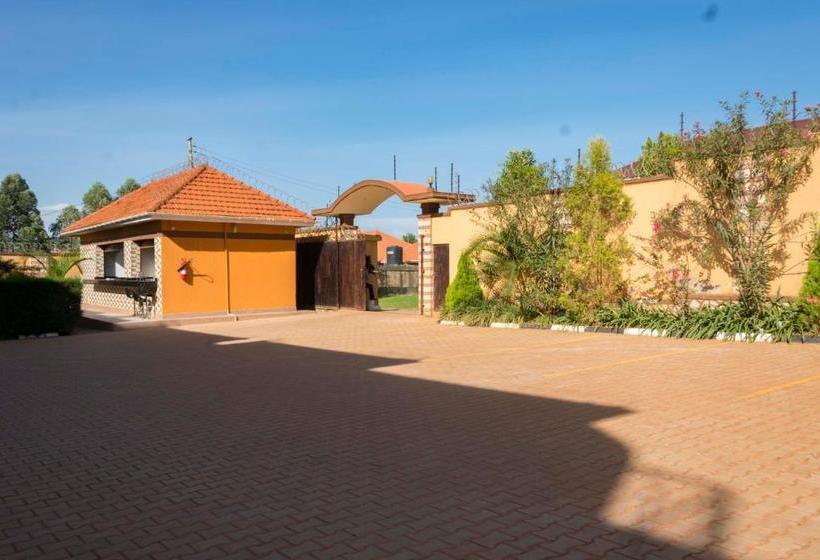 هاستل Mak Queen