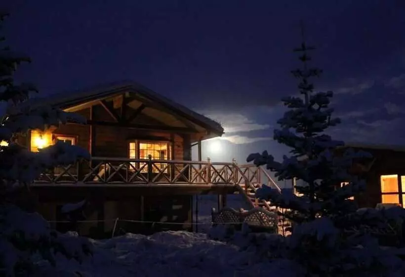 تختخواب و صبحانه Alfasteinn Country Home Guesthouse