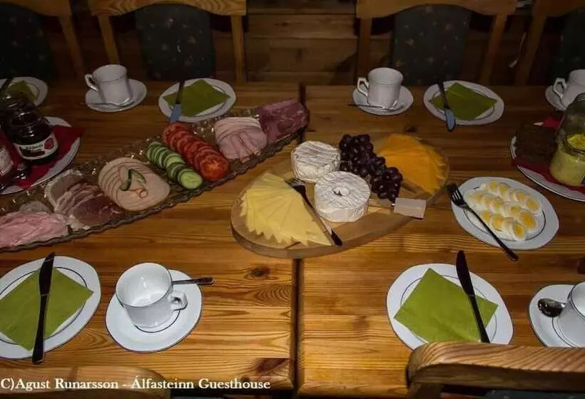 تختخواب و صبحانه Alfasteinn Country Home Guesthouse