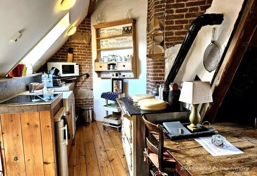 ベッドアンドブレックファースト De Stadsboerderij