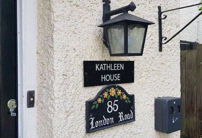 مبيت وإفطار Kathleen House