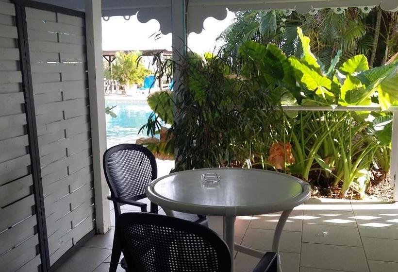 هتل Hostellerie Des Châteaux