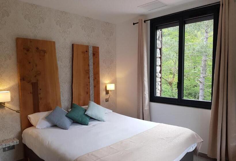 ホテル Hôtel De La Restonica