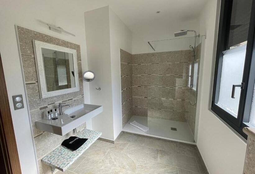 ホテル Hôtel De La Restonica