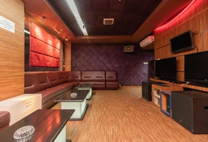 Hotell Reddoorz At Jalan Gunung Sahari