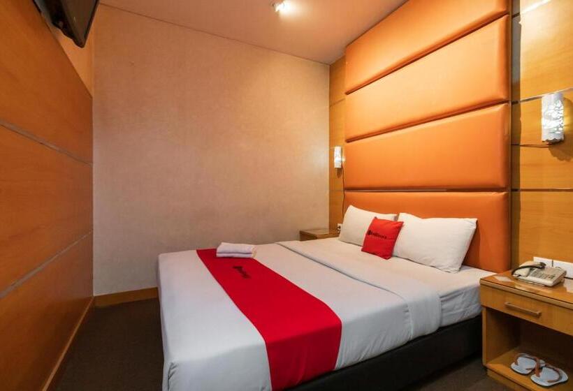 Hotell Reddoorz At Jalan Gunung Sahari