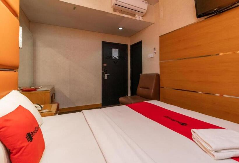 Hotell Reddoorz At Jalan Gunung Sahari