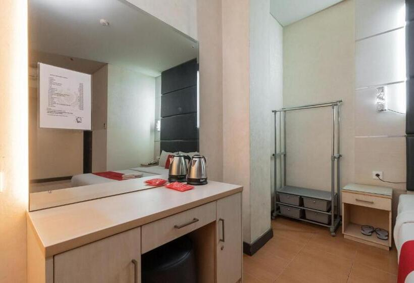 Hotell Reddoorz At Jalan Gunung Sahari