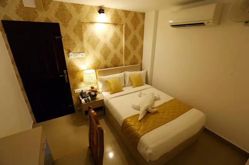 هتل Swarna Residency