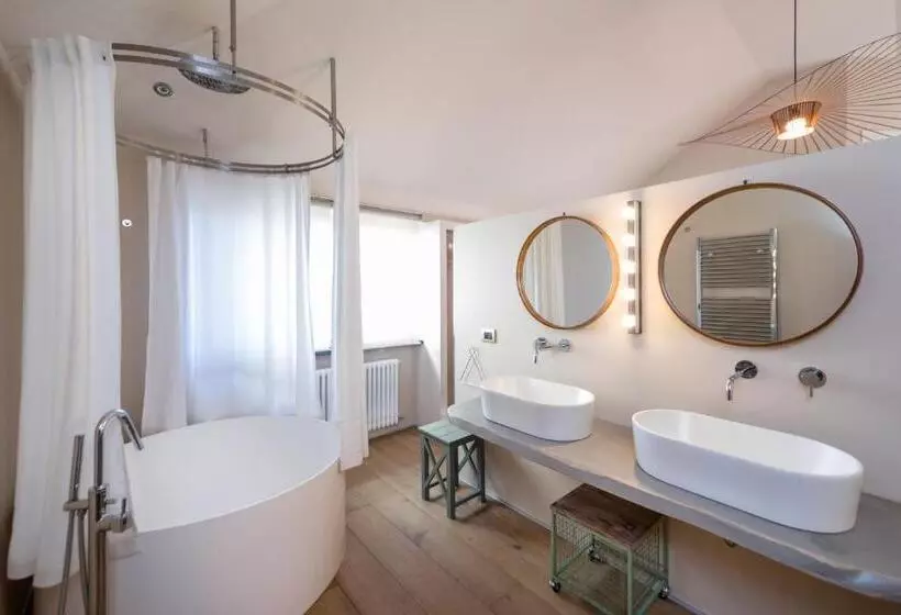 Aamiaismajoitus (B&B) Villa Paradiso Charme&design