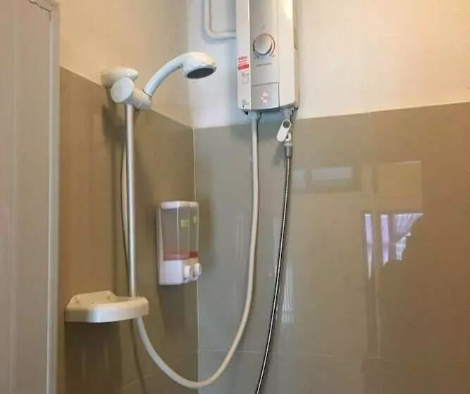 Fon Hostel