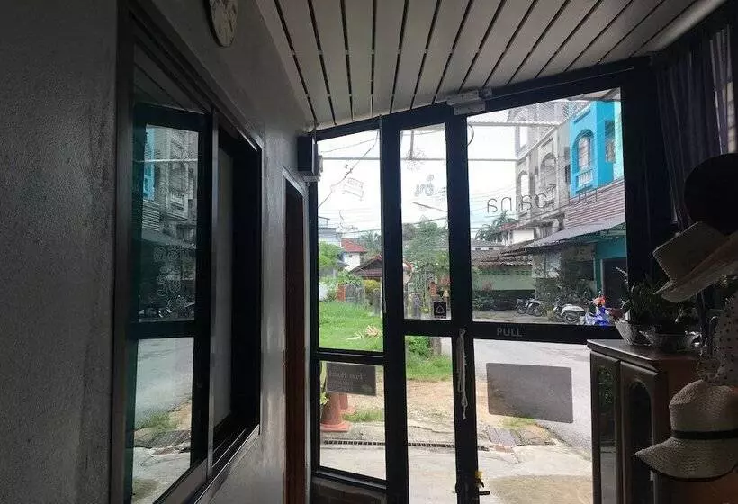 Fon Hostel
