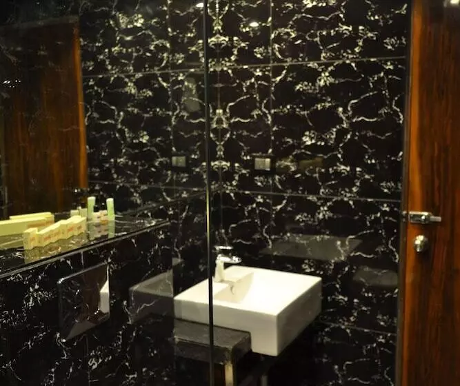 Hotelli 5 Flowers Ananta Elite, Kota