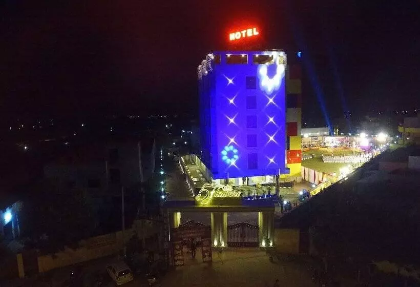Hotelli 5 Flowers Ananta Elite, Kota