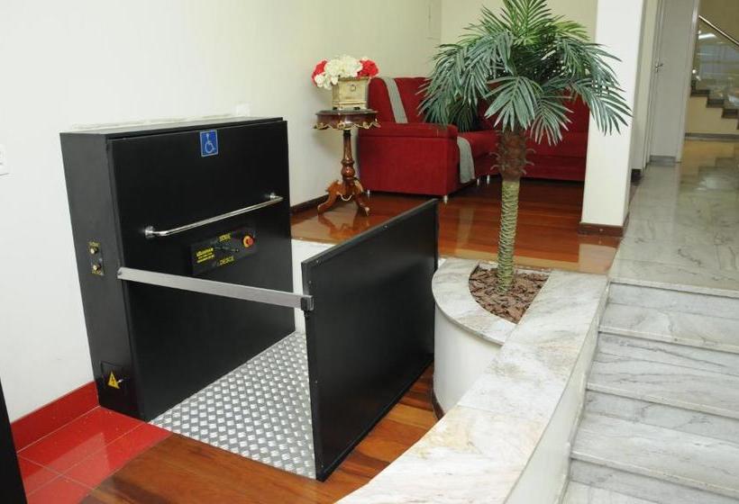 酒店 Colonial Palace