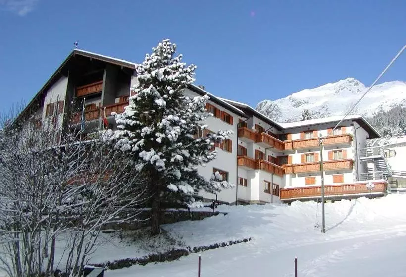 Hotelli Cristallino