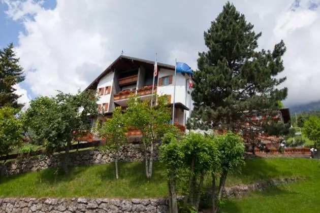 Hotelli Cristallino