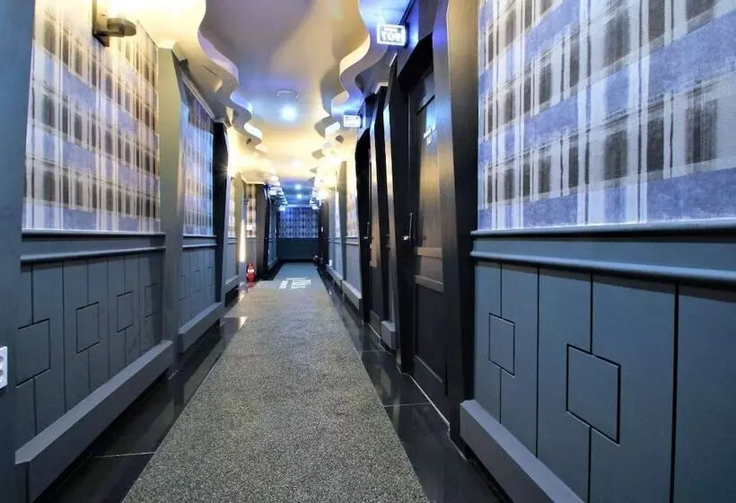 Instar Hotel Yangsan