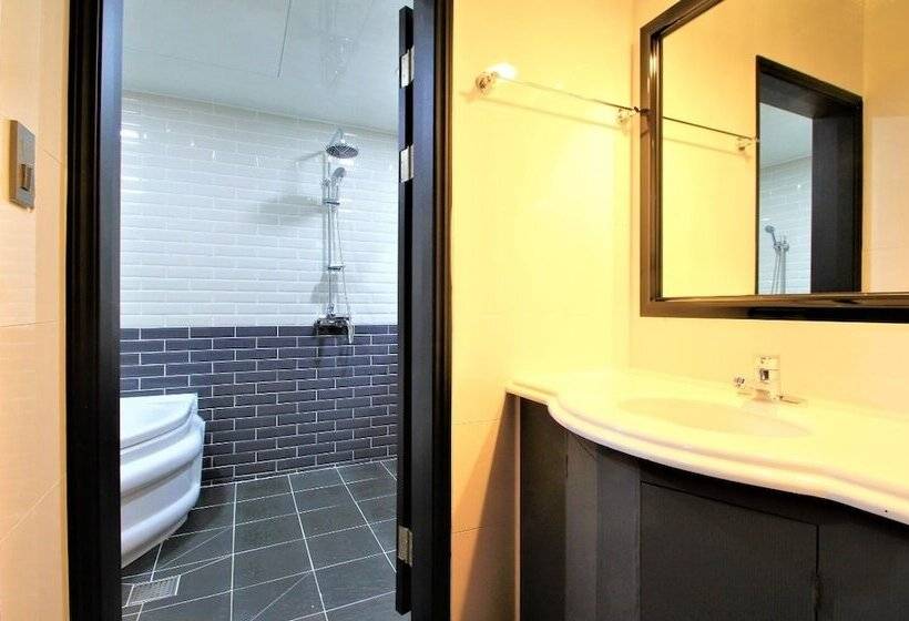 Instar Hotel Yangsan