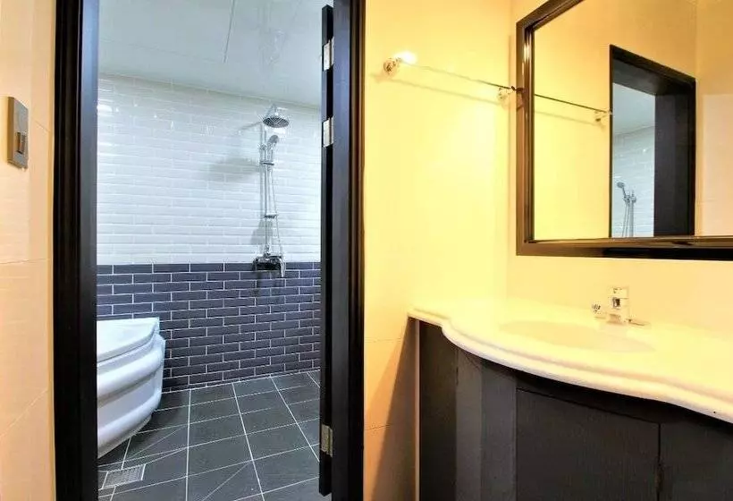 Instar Hotel Yangsan