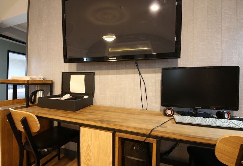 Instar Hotel Yangsan