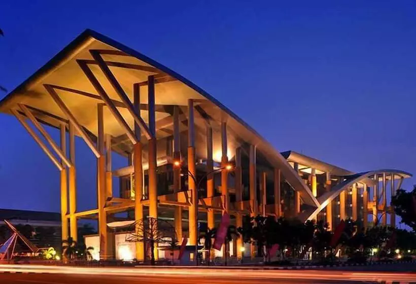 هتل Marcopolo Homestay Pekanbaru