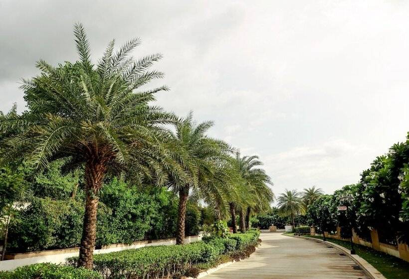 Ramada By Wyndham Lucknow Hotel And Convention Center