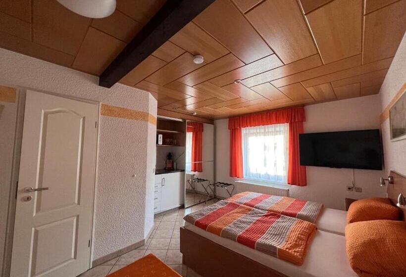 فندق Und Pension Am Burchardikloster