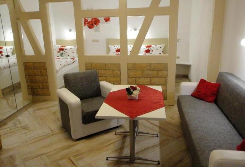 فندق Und Pension Am Burchardikloster