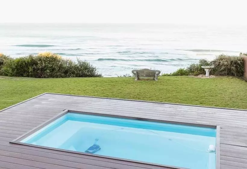Ichtus Seafront B&b