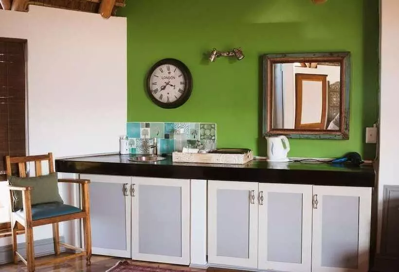 Ichtus Seafront B&b