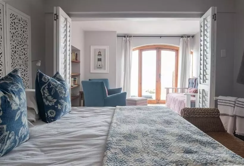 Ichtus Seafront B&b
