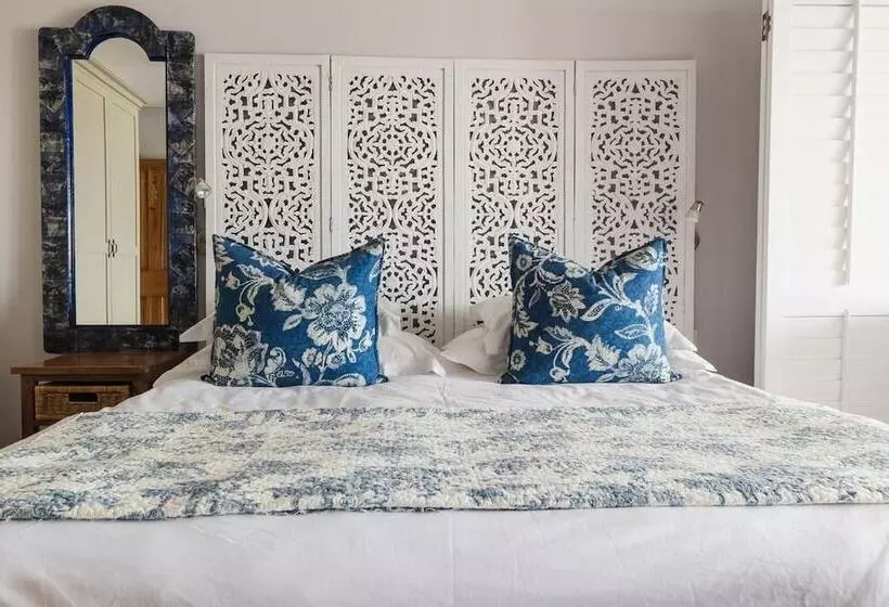 Ichtus Seafront B&b