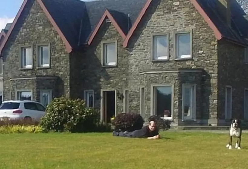Lake House B&b
