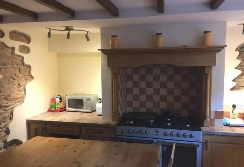 Lockyer House B&b