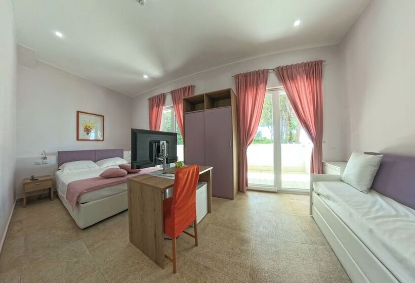 فندق Capo Circeo