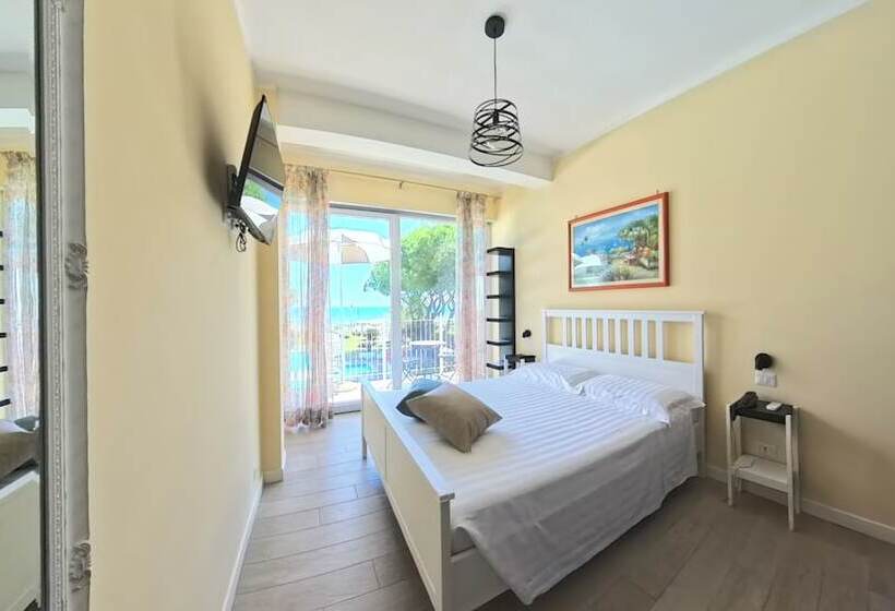 فندق Capo Circeo